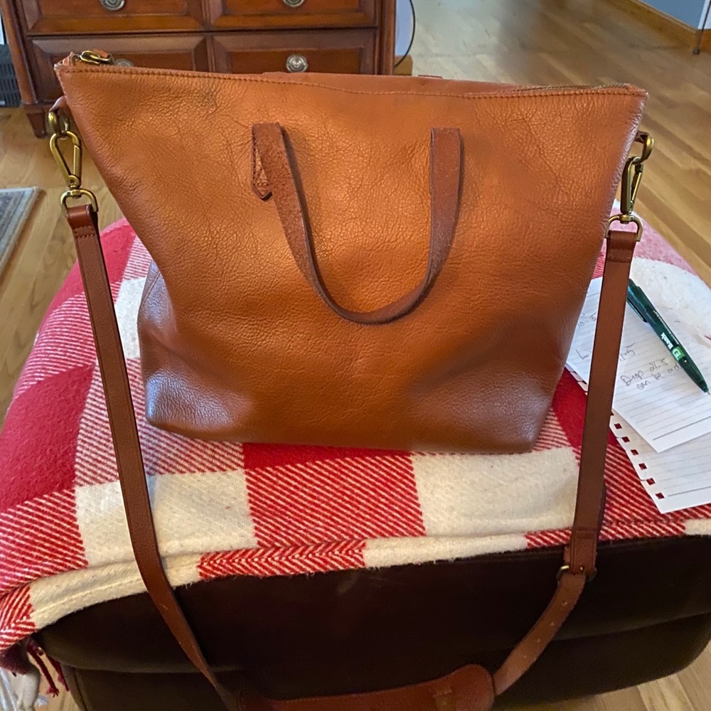 Beautiful gently used Madewell bag